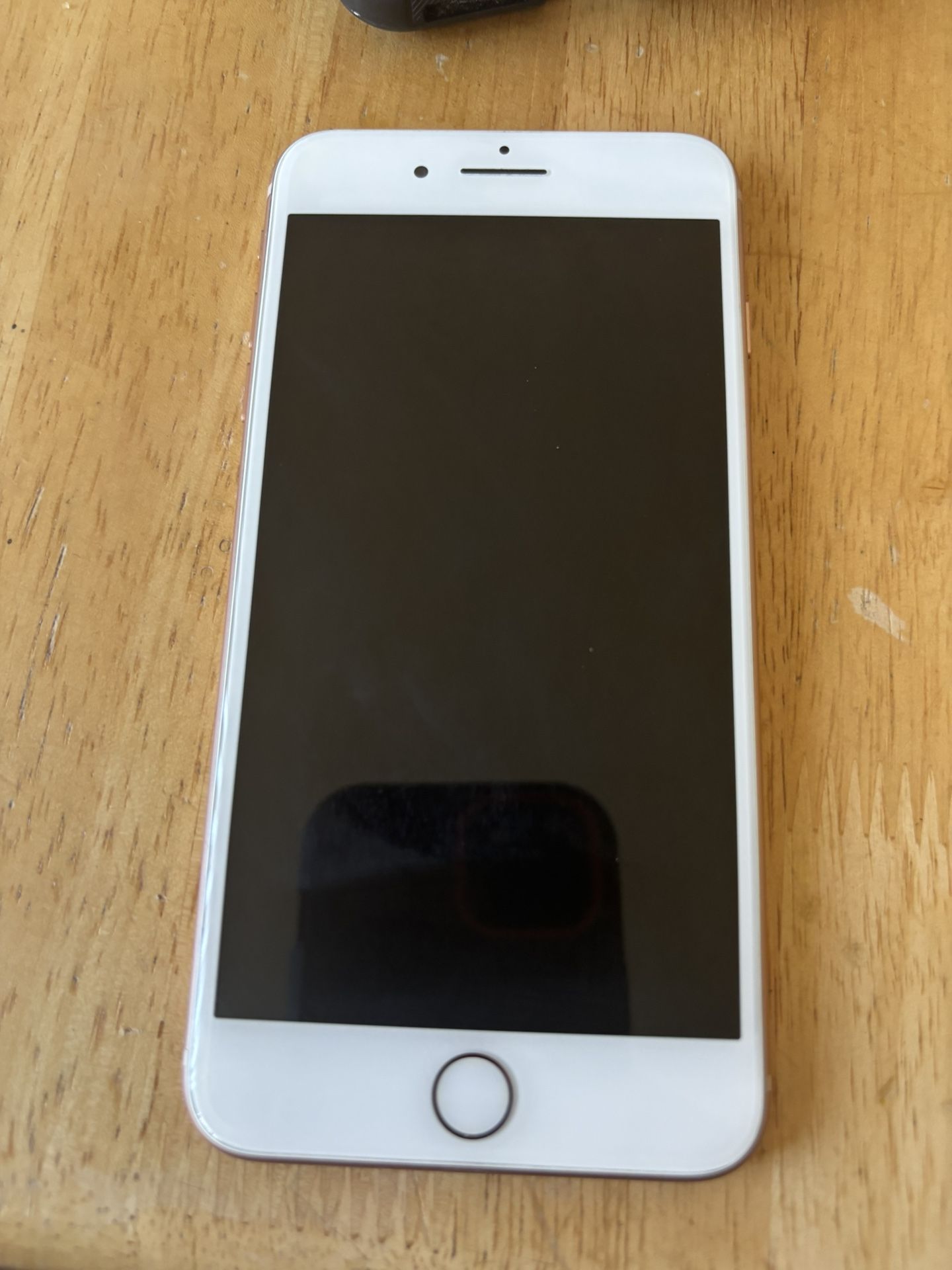*UNLOCKED iPhone 8 Plus $120