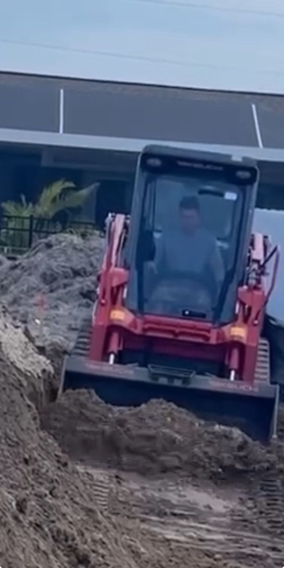 ♣️Bobcat,, Relleno De Tierra ,,todo En Una Sola Compañía .. Y Mucho Más Trabajo Y Materiales ♣️