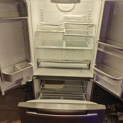 Whirlpool Refrigerator 