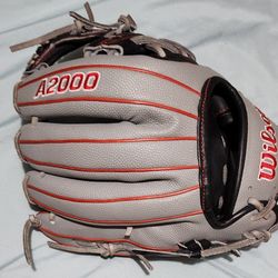 Wilson A2000  11.75"  Glove