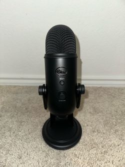 Blue Yeti USB Microphone – Blackout Edition