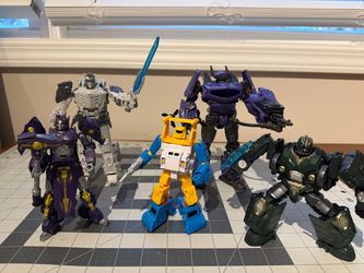 Transformers Figure Bundle - Adult Displayed (5 Figures)