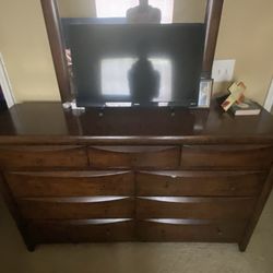 Cherry Wood Dresser With Mirror 