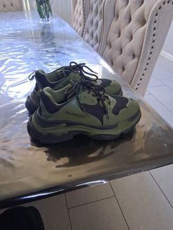 Balenciaga Tripple S Men Shoes For Sale