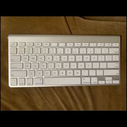 apple bluetooth keyboard 