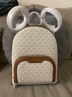 Brand new Michael Kors backpack 🎒