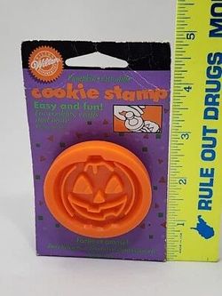 New Vintage Wilson Pumpkin Jack-o'-lantern Cookie Stamp - 1998 - Halloween