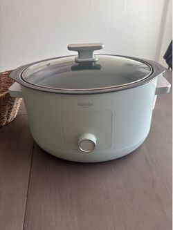 Slow cooker