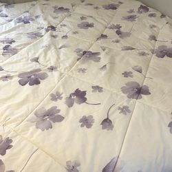 JCPENNEY HOME COLLECTION COMFORTER Full/Double Size Purple White Flowers