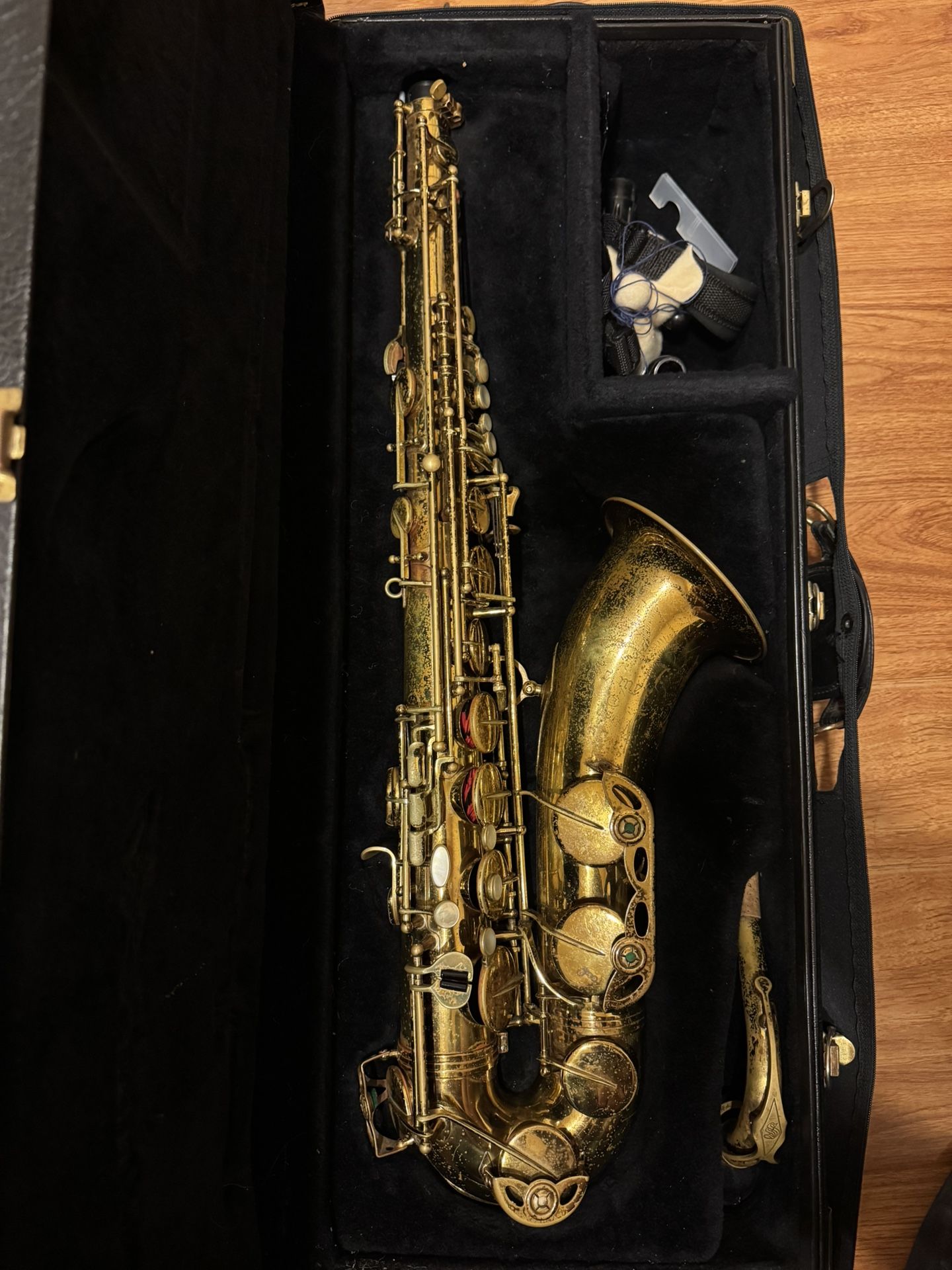 Selmer Omega 162 Tenor Saxophone
