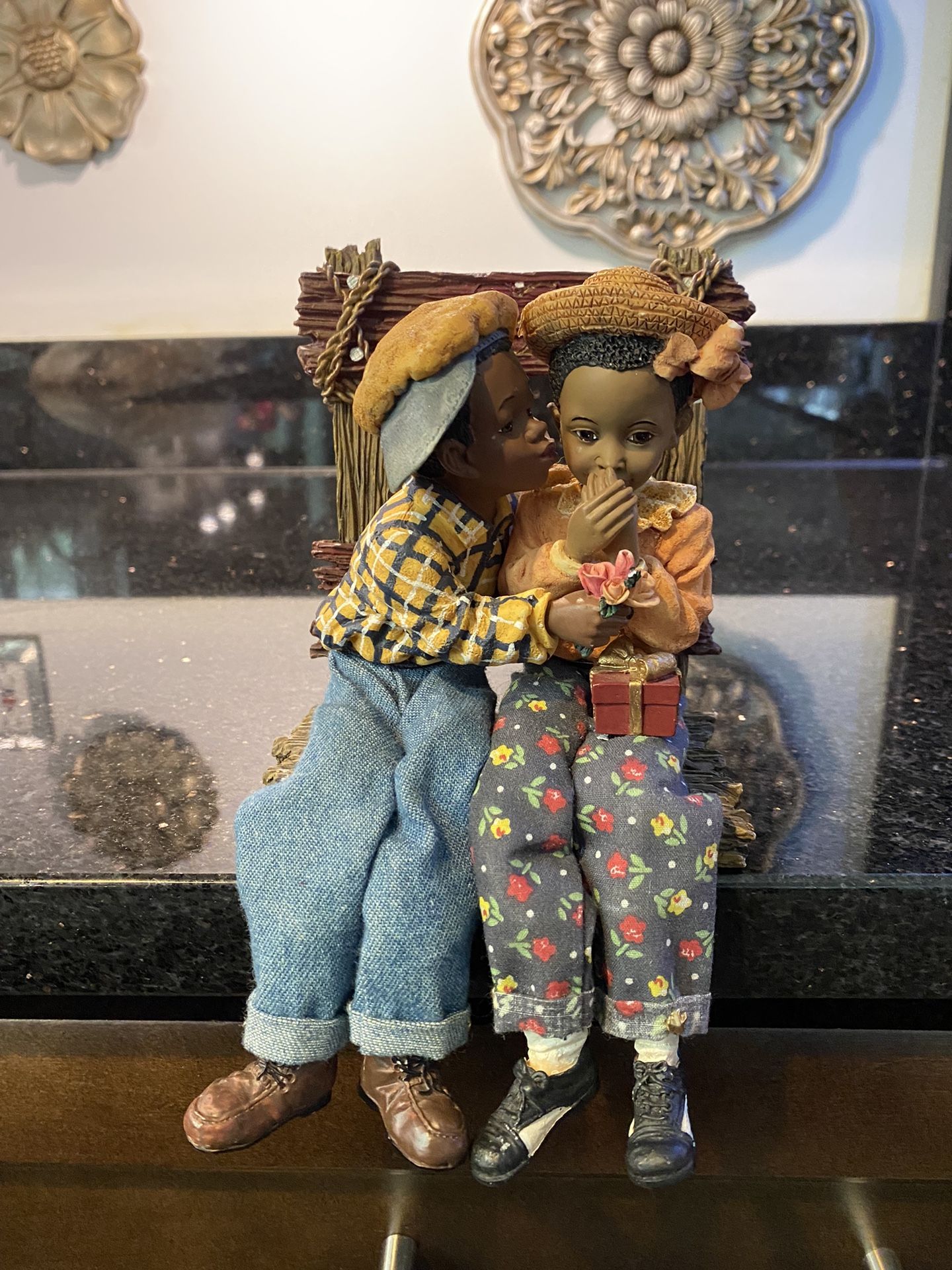 Vintage & Rare Daddy's Figurines & Keepsakes -First Love Edition (CRACK at BASE)
