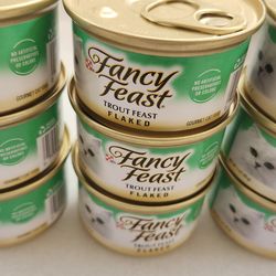 N. Peoria Brand New 9 cans of fancy feast flakes trout cat food  exp nov 2027 Description for pick up location