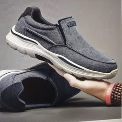 Men's Lace Up Knit Breathable Sneakers, Comfy Non-Slip Soft Sole Shoes- Size 10