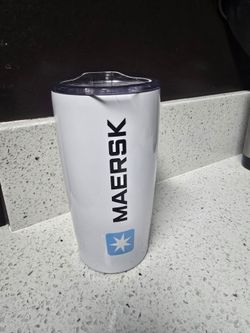 Tumblers, shakers, Thermas'