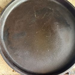 Cast iron skillet