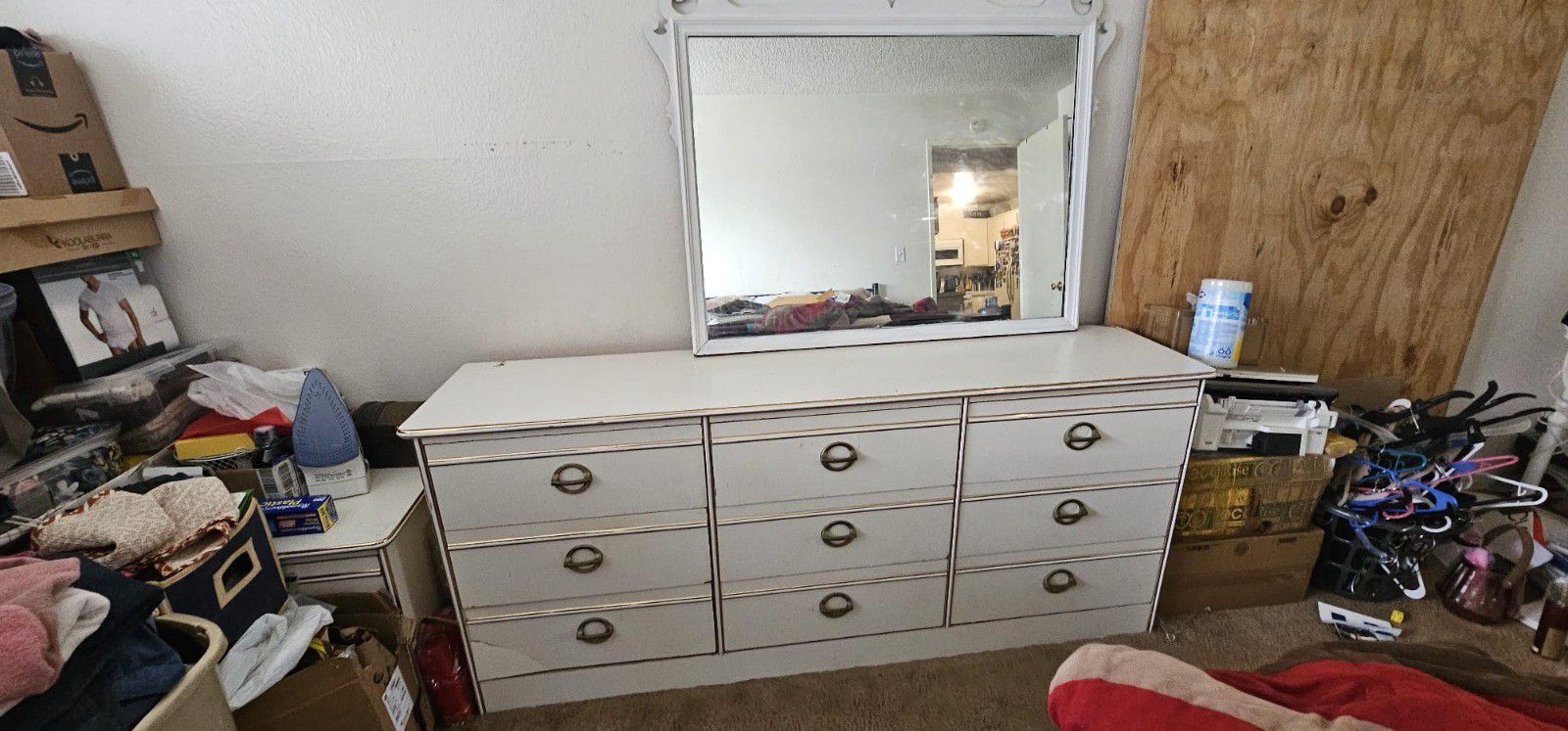 9 Drawer Vanity Dresser with Mirror