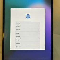 64GB iPad Air Model A2152 Space Gray With Box & Charger