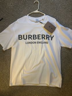 White Burberry shirt size medium