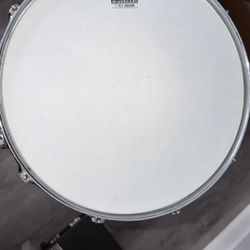 Pearl snare drum with hi-hat symbol and travel case for drum
