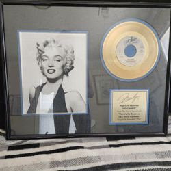 MARILYN MONROE 'Heat Wave' Framed Photo