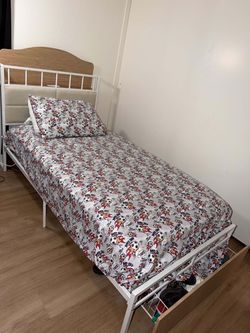 Twin bed