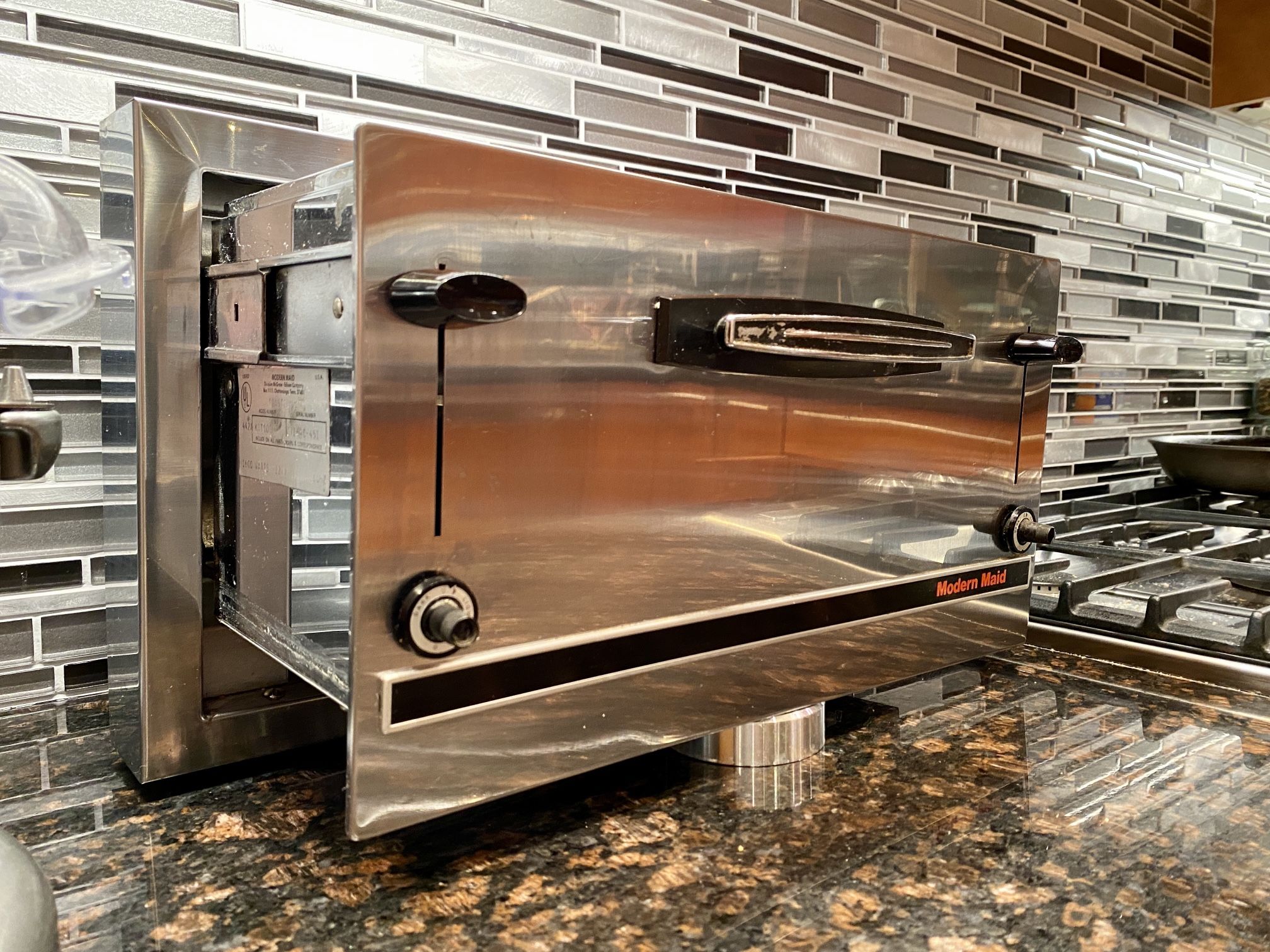 Working Modern Maid Built In Toaster Mid Century Vintage for Sale in Phoenix AZ OfferUp