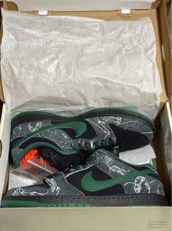 Nike SB Dunk - ‘There Skateboards’ - Mens Size 11.5
