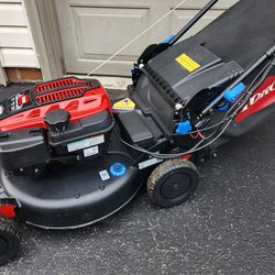 Toro SR4+ Super Recycler / Electric Start Briggs 8.75