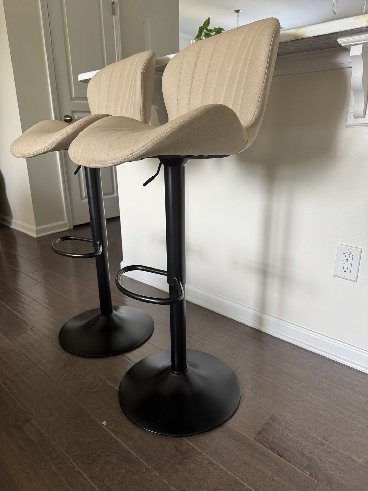BARSTOOLS FOR SALE!