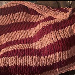 2 Chunky Knit Blankets 