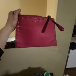 Micheal Kors Clutch
