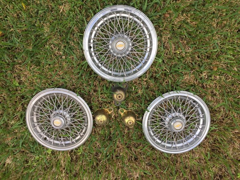 Chevrolet Chevy 15" wheel covers