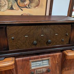 Antique Tube Radio Sparton Model 5-26 Complete Vintage Table Cabinet