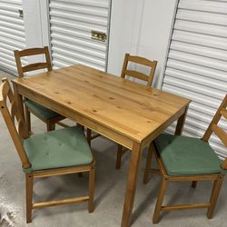 Dining Set And Free Cushions / Delivery Available 