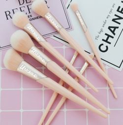 high quality makeup brushes 7 pcs blush foundation eyeshadow eyeliner Eyebrow powder highlighter cosmetic brush set from LA Makeup