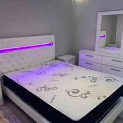 Bedroom Set ( Juego De Cuarto)💮Sold separately too💮Fast delivery