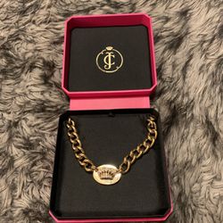 Juicy Couture Crown Gold Chain Necklace 