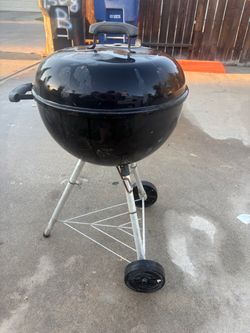 Charcoal grill