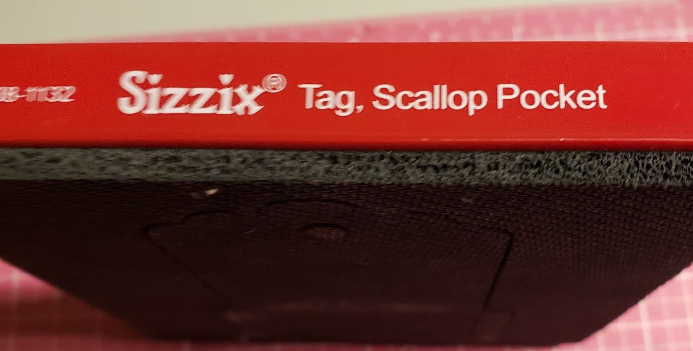 Sizzix Steel Rule Die Tag Scallop Tag Pocket