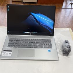 HP, 17-cn2083dx, 8GB, 256GB, i3-1215U, With Box And Charger