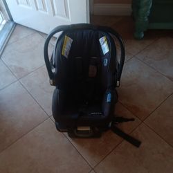 Silla Para Bebe.   Buenas Condiciones 