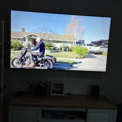 65inch Samsung TV