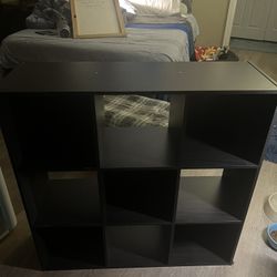 Moving Deal Perf Condition Black Cubicle Stand 