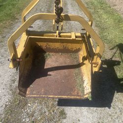 30” Dirt Scoop For Tractor 3 Point