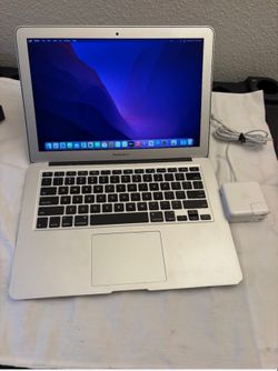MacBook Air 2017 with charger