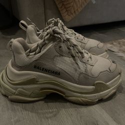 Balenciaga Sneakers Size 6 But Fits 7 for Sale in Warwick, PA -