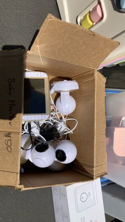 Motorola vm50 baby monitor with 3 cameras