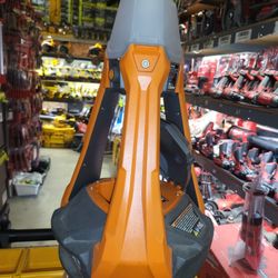 Ridgid 18V Hybrid Upright Area Light 1000 Lumen Led Area Light R8694820