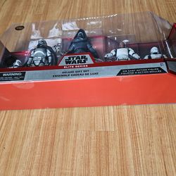 New Sealed Disney store authentic Star Wars Elite Series deluxe gift set Diecast 5 pack