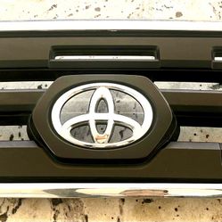🚘 GENUINE OEM TOYOTA TACOMA GRILLE CHROME 2016-2023 Part # 53114-04140